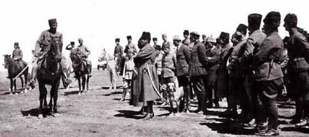 Bunun ard�ndan da milli m�cadelenin en kritik sava�lar�ndan biri olan b�y�k taarruz i�in d��meye bas�ld�.   