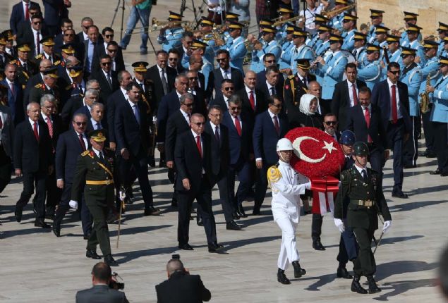 'Suriye'nin kuzeyinde, Irak'ta ve Do�u Akdeniz'de �lkemize kar�� kurulan t�m tuzaklar� bozmaya kararl�y�z... 