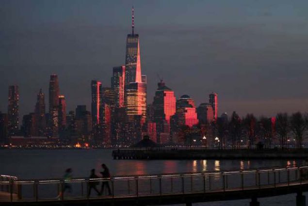New York City, New York, ABD  <br><br>  Manhattan'da g�nbat�m�.     