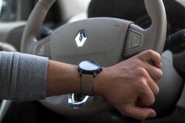 EKSPERTZ NEML AMA EN NEMLS SZN GZNZ  <br><br>  kinci el otomobil satn alrken ekspertiz raporlarna dayanmak byk rahatlktr. Burada karlabilecek pf nokta sizin gznzdr. Sizin otomobil hakknda kendi gznzle yapacanz deerlendirme, Trkiyenin en iyi ekspertizinden daha kymetlidir.   <br><br>  Otomobilden biraz anlamanz, aracn duruundan ne kadar kullanldn kestirmeniz, kap aralarnn orantszlndan yaplan tamirat kalitesini hissetmeniz ve en nemlisi alnacak otomobilin size gzel gelmesi nemlidir.  <br><br>  Bu noktada sizin vereceiniz karar, alm keyfinizi artrrken alm sonras iyi bir kullanm srecinin de balangc olacaktr.    