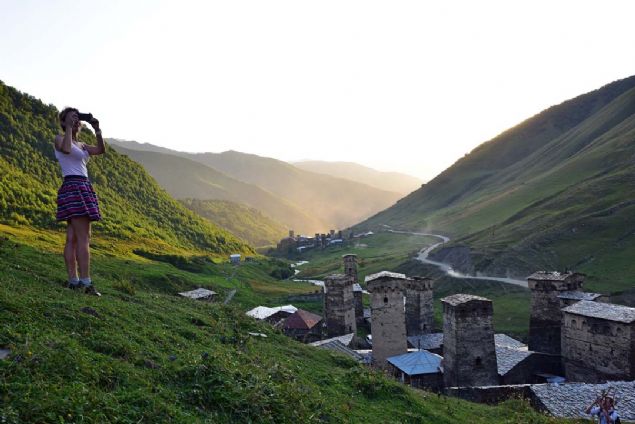 Daclarn ve doaseverlerin Uguli'ye byk ilgi gsterdiini vurgulayan Diner, 'Buraya olan ilginin sebebi hi bozulmam olmasdr. Bin yllk yaplarn olduu gibi korunmas ve dokunabilmemiz son derece nemli.' ifadelerini kulland.  