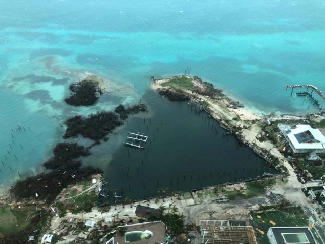 Atlas Okyanusu'nda Bahamalar'� 5'inci kategoride vuran kas�rga, can kayb�na ve b�y�k hasara neden oldu.  