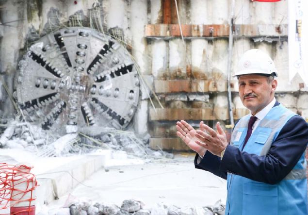 Yaklak  yl nce yapmna balanan Gayrettepe-stanbul Havaliman metrosunda k grnd.  