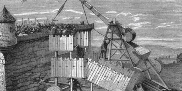 Savalardan nce ar kovanlar, ierisindeki arlarla birlikte toplanr ve bir mancnk yardm ile dman ordularnn zerine atlrd.   