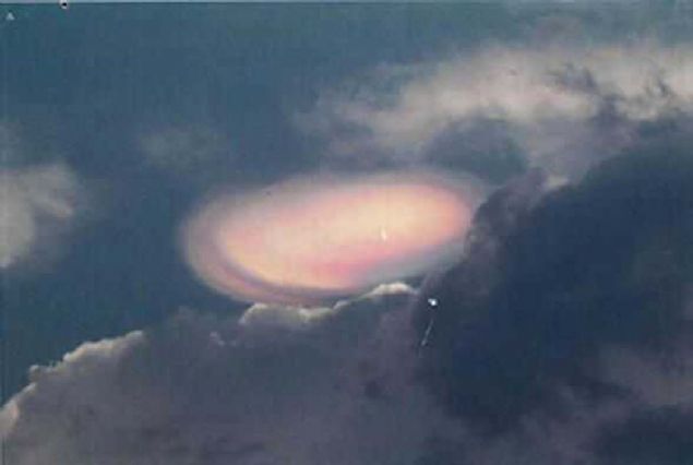 Nick Karnaze konuyla ilgili unlar syledi: 'Depremle balantl ok ilgin birok iaret gryoruz...  