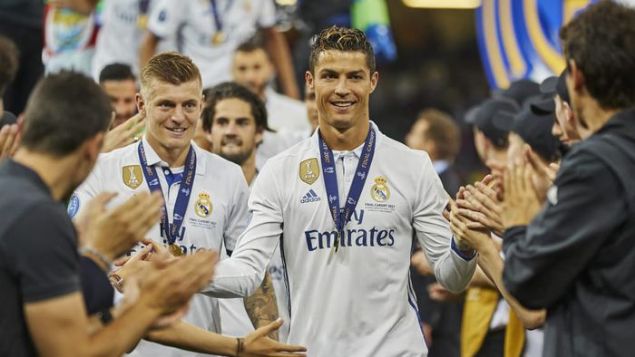                                                                 1- Real Madrid (�spanya)                  <br><br>(fanatik)                                            