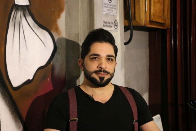 Asya mutfa�� i�in  a��r bir tatl� olan baklavay� Endonezyal�lara sevdirmeye ba�lad�klar�n� ve i�lerini daha da geni�letmeyi planlad���n� s�yleyen Alhammadi,   <br><br>  i�letme ismini de listesini yapt�klar� T�rk �ehirleri aras�ndan Endonezyal�lara telaffuzuyla daha kolay hat�rlanmas�ndan dolay� se�tikleri kaydetti.        