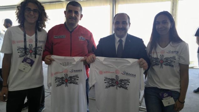 TEKNOFEST'e 7'den 70'e tm vatandalarn ilgi gsterdii grld. Ayrca misafirlerin ihtiyalar iin ok sayda sosyal donat alan ina edildi.   