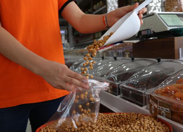 2009 ylnda corafi iaret belgesiyle tescillenen Serinhisar leblebisi Avrupa'dan Amerika'ya, Ortadou'dan Avustralya'ya kadar 40'a yakn lkeye ihra ediliyor. 