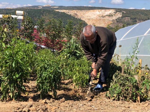 Bursa'nn da ilelerinden olan ve srekli g veren 20 bin nfuslu Orhaneli ilesinin krsal Gktepe Mahallesi'nde hayata geirilen 'Hobi Evleri Pojesi' blgedeki arazi fiyatlarnn deerine deer katt.   