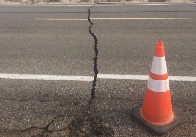 <div style='box-sizing: border-box; margin: 0px; padding: 0px; border: 0px; color: rgb(51, 51, 51); font-family: "Roboto Condensed"; font-size: 19px;'>  	Geçtiimiz aylarda yaynlad bir videoda deprem bekledii bölgeler arasnda Türkiye'yi de gösteren Hoogerbeets'in tahmininden ksa bir süre sonra 8 Austos'ta merkez üssü Denizli olan 6 büyüklüünde bir deprem yaanmt.</div>  <div>  	 </div>  