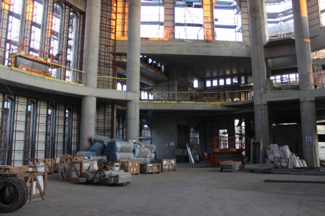 Camide �al��malar�n t�m h�z�yla s�rd���n� ifade eden Beyo�lu Belediye Ba�kan� Haydar Ali Y�ld�z, �B�y�k bir gayretle, emekle yap�m�na devam ediliyor. 