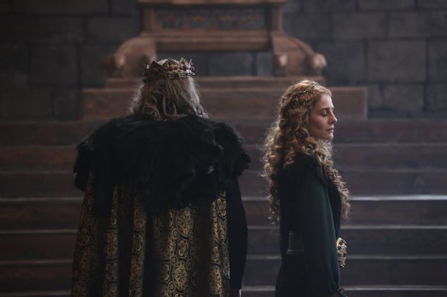 Aksiyon trndeki filmin oyuncu kadrosunda ayrca Ebru zkan, Serdar Gkhan, Seray Kaya, Ogn Kaptanolu, Cemal Hner, Funda lhan, Selda Alkor, Eren Vurdem, Sezgin Erdemir, Atilla Gzel, Tolga Akkaya ve Ouzhan Yarmay yer alyor.     