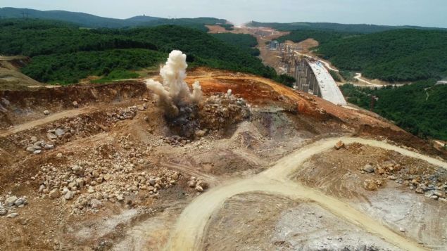 <p> Her ay boyunca ortalama 6 saat ham video kayıt altına alındı. Toplam olarak 144 saat ham video görüntüsü çekildi. </p>