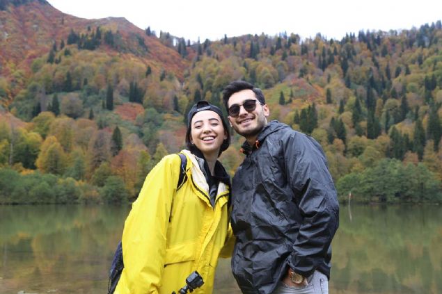 Almanya'dan Karagl' grmek iin geldiklerini ifade eden Ayten ve Hasan Baydan ifti ise 'Almanya'da yayoruz Trkiyemizi, memleketimizi ok merak ettiimi iin buralara geldik. lkemizin birok yeri gzel ama Borka Karagl ayr gzel' derken,  