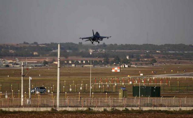 Btn silah sistemlerimiz, gece gr imkanlarmz en son teknolojiye sahiptir. Gece de gndz de hibir skntmz olmadan bu harekat yaparz. 