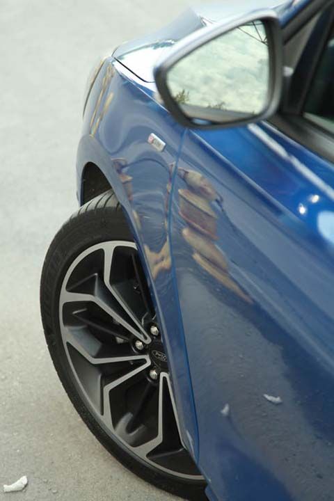 SR  <br><br>  Bu piyasada Focus'u hep direksiyonu ile tartlrd, bu sr izlenimimizle bu olay artk deiti. Sr iin kullanlan o kadar ok teknoloji ile karlatk ki durumun ba dndrc bir noktaya gittiini belirtmeliyiz.  