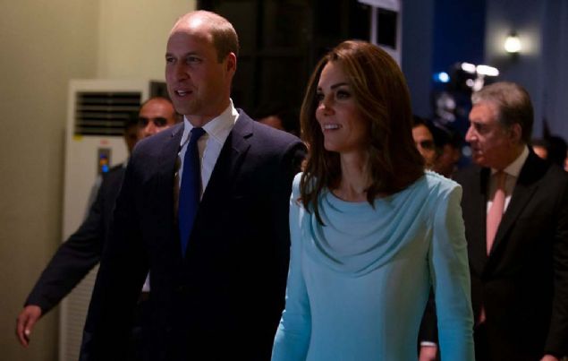 ngiliz kraliyet ailesinden bir kiinin Pakistan'a yapt son ziyaret 14 yl nce gereklemiti. 