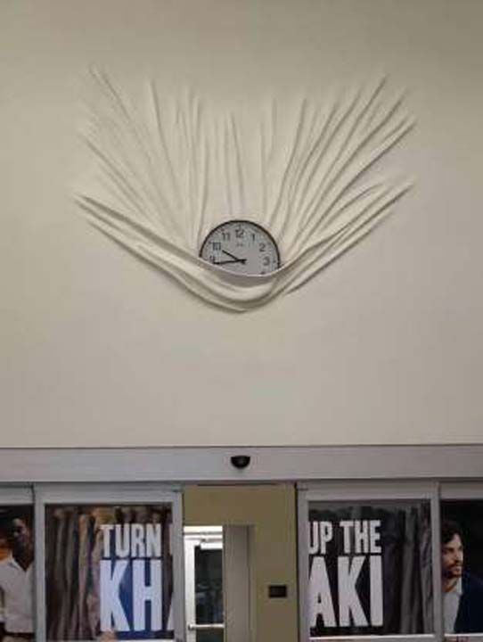 DUVARDAK SANATSAL SAAT     