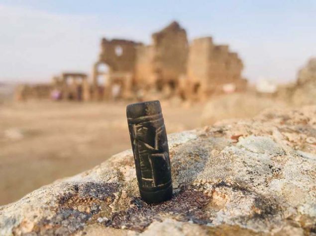 'KUTSAL BR ANLAMI VAR'  <br><br>  Cokun, mhrn, zerindeki figrlerden dolay baka bir rneinin olamayacan dile getirerek, unlar kaydetti: 