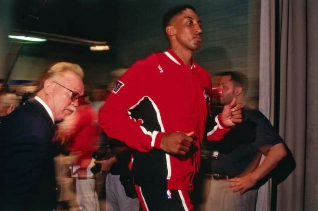                                                                 25<br><br>  SCOTTIE PIPPEN                                                           
