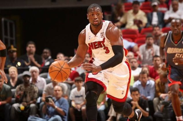                                                                 21<br><br>  DWYANE WADE                                                           