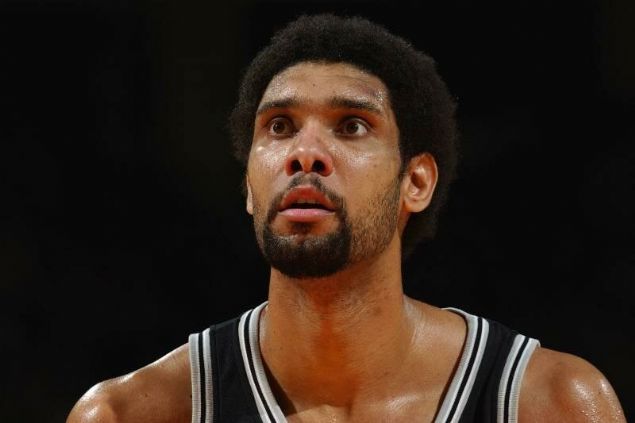                                                                 7<br><br>  TIM DUNCAN                                                          