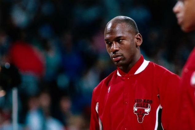                                                                 1  MICHAEL JORDAN  <br>  <br>  sporx                                                        