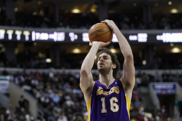                                                                 46<br><br>  PAU GASOL                                                              