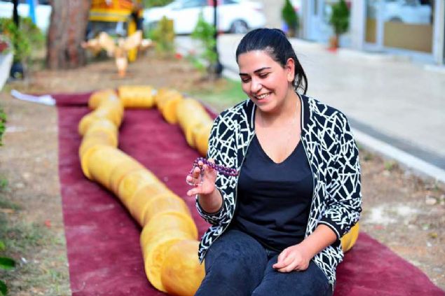 Dnyada ei benzeri olmayan bu tespihin daha bynn de yaplamayacan dnyoruz. 