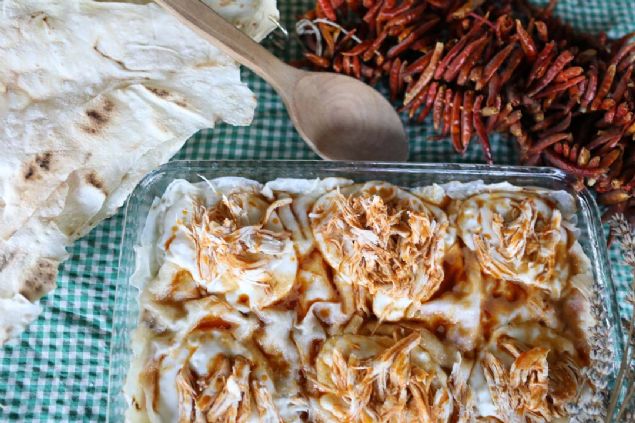 'G, ANADOLU MUTFAINI ETKLEM'  <br><br>  Anadolu topraklarnn ok verimli olduunu syleyen ef Emir Topuk, 'Tarih boyunca bir sr medeniyete bakentlik yapm topraklardan bahsediyoruz.   <br><br>  Bu sayede Anadolu mutfa ok gelimi. Bunlar Anadolu mutfann gelimesine sebep olarak sayabiliriz, ama ok daha nem verdiim bir konu var, o da g. G, Anadolu mutfana direk etkide bulunmu...   