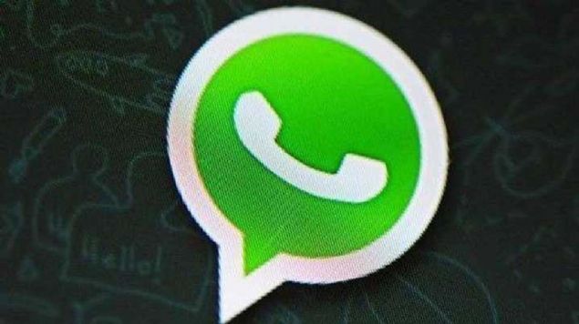 EMOJ TARAMASI  <br><br>  WhatsApp'ta ok fazla emoji var, evet. Bazen doru anda doru emoji'yi bulmak ok zor olabiliyor. Artk istediiniz emoji'yi kelime kullanarak aramanz mmkn olacak.  <br><br>  Ancak bu zellii kullanmak iin 'auto correct' zelliinizin ak olmas gerekiyor. 