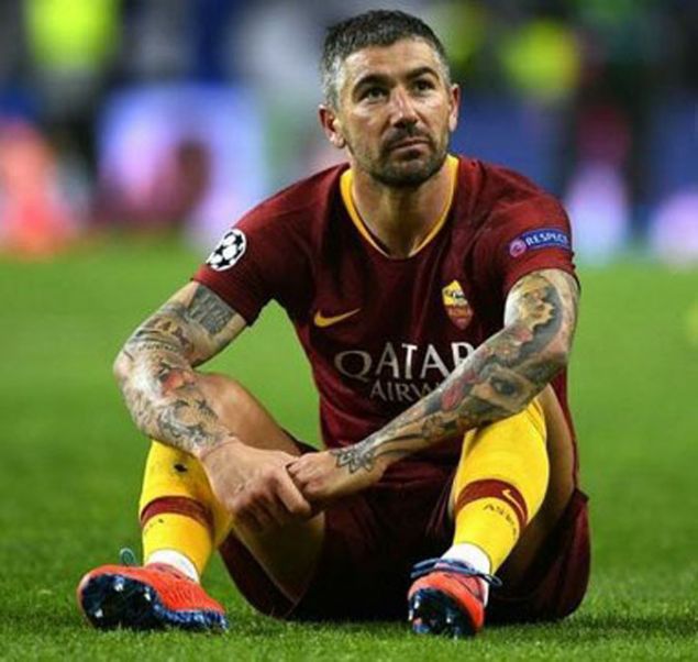                                                                 ALEKSANDAR KOLAROV - ROMA  <br><br>  SOL BEK                                                           