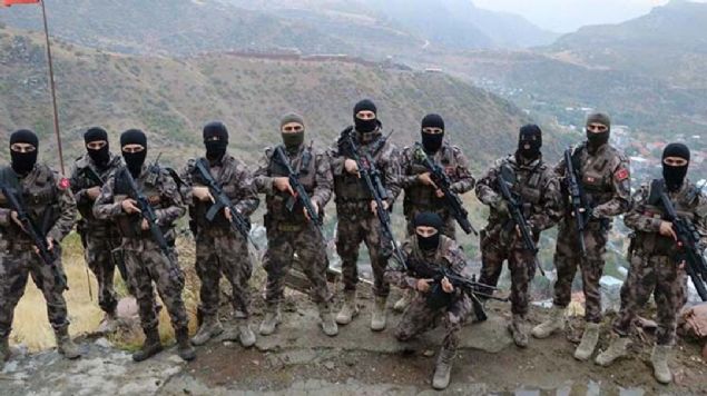 Bu s blgelerinden biri de Irak snrnn sfr noktasndaki bin 500 rakml Kiyaris Tepe'de kurulu bulunuyor.  