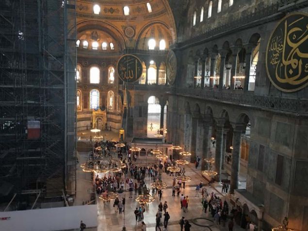 ARAP LKELERNDEN GELENZYARET SAYISI (OCAK-EYLL)  <br><br>  1.IRAK: 545.905  <br>  2.SUUD ARABSTAN: 385.013  <br>  3.KUVEYT: 279.081  <br>  4.RDN: 262.532  <br>  5.CEZAYR: 212.429  <br>  6.LBNAN: 199.277  <br>  7.LBYA: 190.007  <br>  8.FAS: 161.958  <br>  9.SURYE: 139.576  <br>  10.MISIR: 125.360         