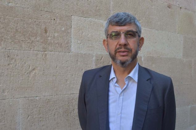 Afyon Kocatepe niversitesi (AK) Fen Edebiyat Fakltesi Tarih Blm retim yesi Prof. Dr. Mustafa Gler, AA muhabirine yapt aklamada, kprnn Roma dneminden itibaren stanbul'dan Yemen'e uzanan kuzey-gney kervan yolunun nemli gei noktalarndan olduunu syledi.  