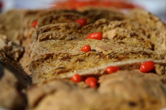 'Trkiye'de her geen gn daha ok tannmaya balayan meyvenin ya olarak kilosunun 15 liradan, kurusunun ise 60 liraya kadar toptan sat yaplyor... 