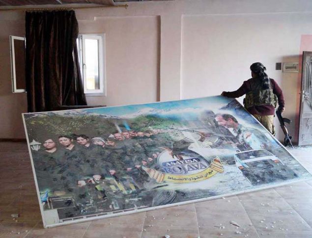 Ortaya karlan terristlere ait eitim merkezinde gemi dnemde zorla silah altna alnan ok sayda ocuun da eitim verilerek cephe hattna gnderildii de renildi.      