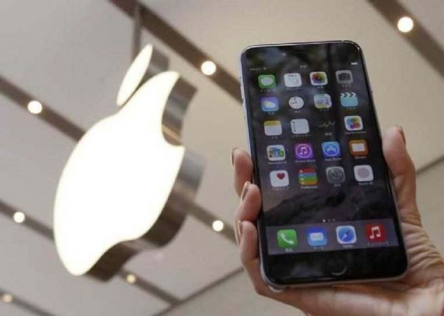 9to5Mac'te yer alan habere gre, gncellemeyi ykleyen kullanclar telefonlarnn arka plannda alan uygulamalardan eski performans almadklarn iddia ediyordu.    