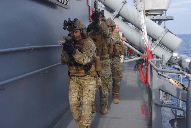 Aksaz Deniz �ss� Komutanl��� ev sahipli�inde 9-20 Kas�m tarihleri aras�nda d�zenlenen Do�u Akdeniz 2019 Tatbikat�'nda deniz safhas� e�itimlere ge�ildi.  