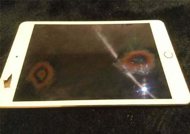 �ok fazla Minecraft oynamaktan a��nan tablet.       