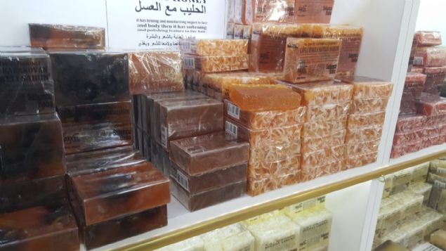 T�rkiye'nin d�rt bir yan�na �retim yaparken, Dubai, �in, ABD gibi �lkelere de sabun yolluyoruz.  