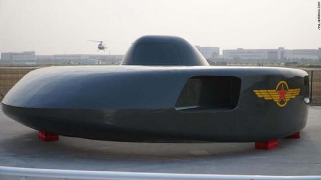 Geen ay Pekin yaknlarnda dzenlenen bir fuarda, uan daireye benzeyen, saatte 650 km hz yapabilecei ve 6 bin metre ykseklikte uabilecei belirtilen sra d bir helikopter tantld.  <br><br>  Fze frlatma kapasitesine sahip olduu ve radara yakalanmad sylenen 'Sper Beyaz Kpek Bal' adl helikopterin gelecek yl umaya balayabilecei ne srlyor.      