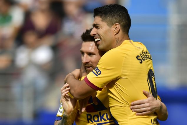                                                                 Messi-Suarez<br><br>  �spanya liginde 13 haftal�k periyotta bir ma� eksi�i bulunan ve 33 gol atan Barcelona`da Arjantinli Lionel Messi 8, Uruguayl� Luis Suarez 6 gole imza att�.                                                        