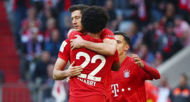                                                                 Lewandowski - Gnabry<br><br>  Bayern M�nih`te Robert Lewandowski ve Serge Gnabry, golc� ikililer s�ralamas�nda ikincilikte yer ald�. Bavyera ekibinde Lewandowski 16, Gnabry ise 3 gol buldu.                                                        