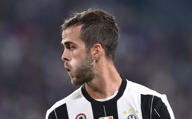                                                                7- Miralem Pjanic / Juventus                                                        