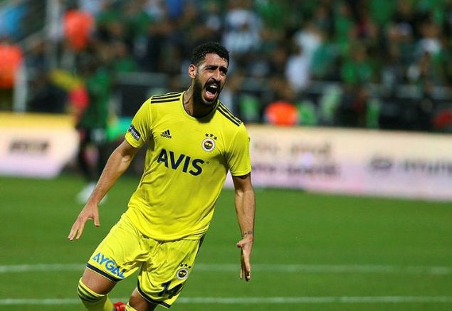                                                                 Tolga Ci�erci - Fenerbah�e                                                       