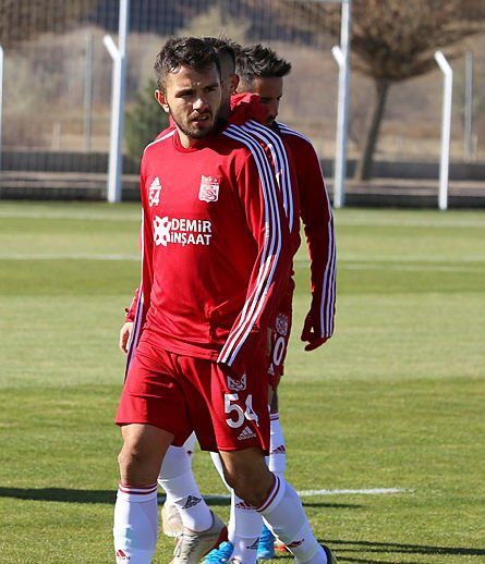                                                                 Emre K�l�n� - DG Sivasspor                                                       