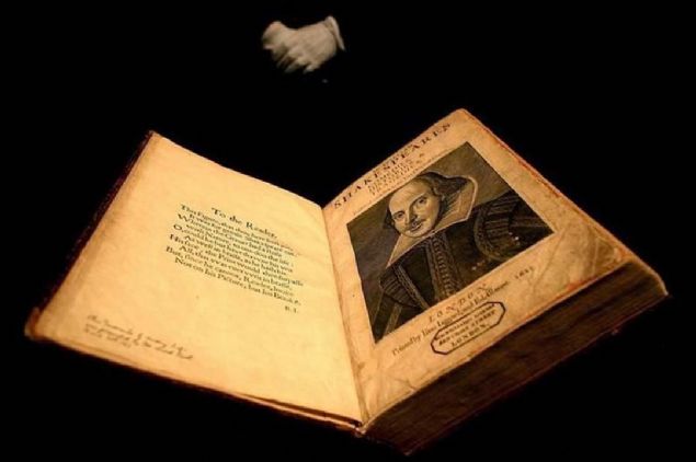 Ayn habere gre, ekyal aratrmac  Petr Plechc, Henry VIII'in hangi blmlerinin Shakespeare'in dnda bir isim tarafndan kaleme alndn belirleyen bir makine renimi sistemi gelitirdi.   