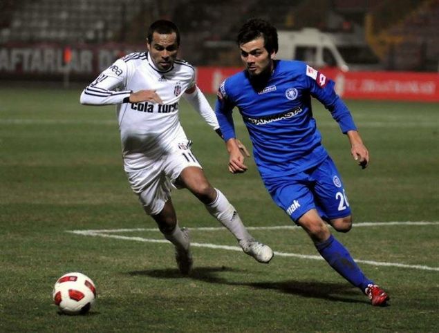                                                                 BB GAZANTEP 1-0 BEKTA  <br><br>  2010-2011 sezonunda PTT 1. Lig ekibi Gaziantep BB, Beikta' 1-0 yendi. Grup aamasndaki bu ma sonras iki ekip eyrek finalde de karlat, bu kez glen 1-0 ve 5-0'lk skorlarla Kartal oldu. O grupta Trabzonspor ise nc olarak elendi.                                                        
